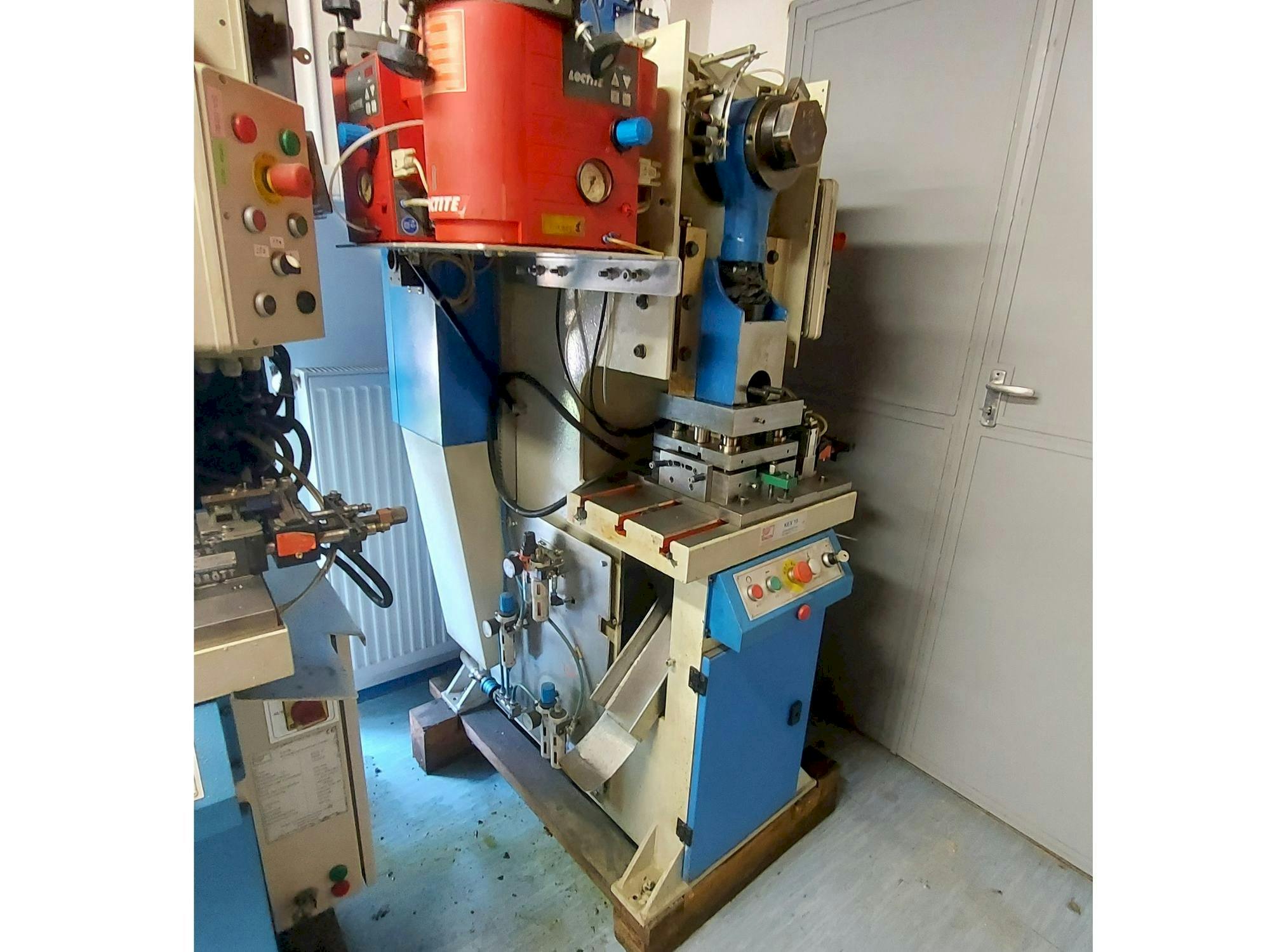 Front view of KNUTH KEX 15  machine