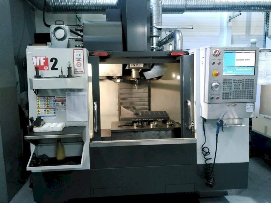 Front view of HAAS VF2  machine