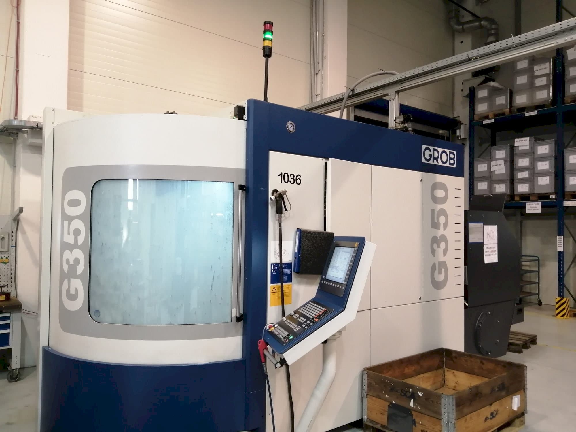 Front view of GROB G350  machine