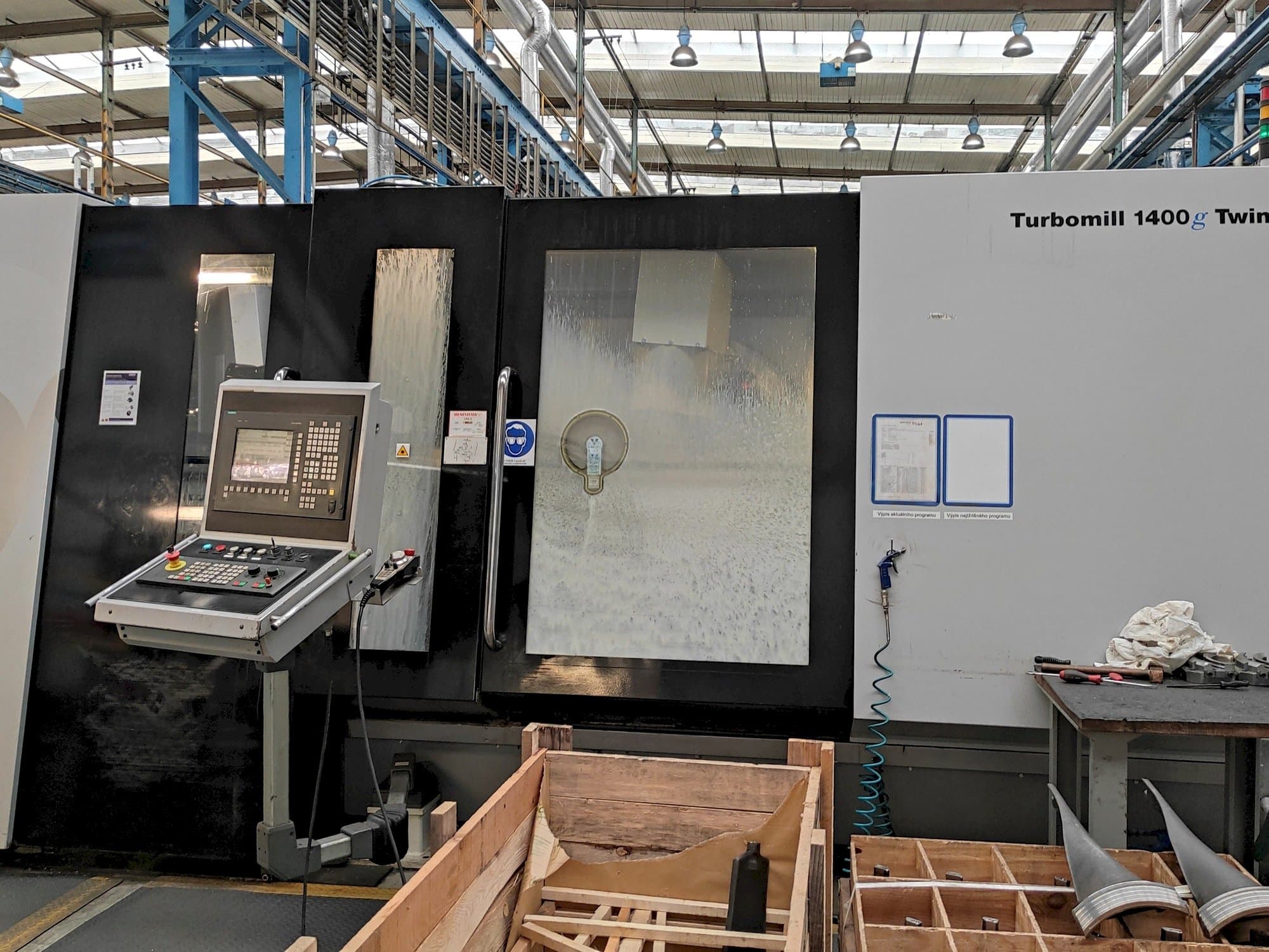 Front view of Liechti Turbomill 1400g Twin machine