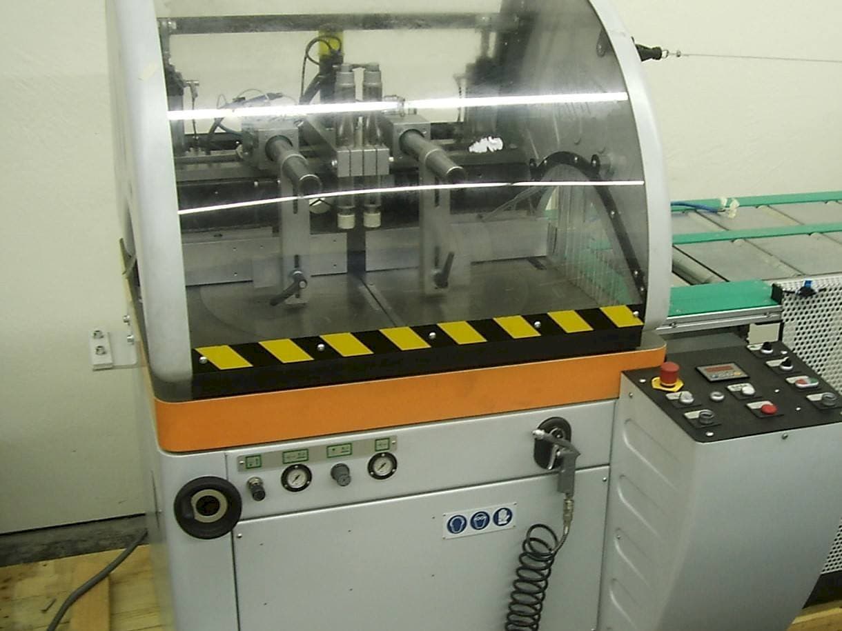 Front view of KASTO alu U 20 machine
