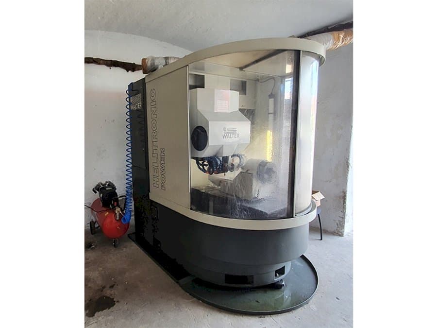 Front view of Walter Helitronic Power machine