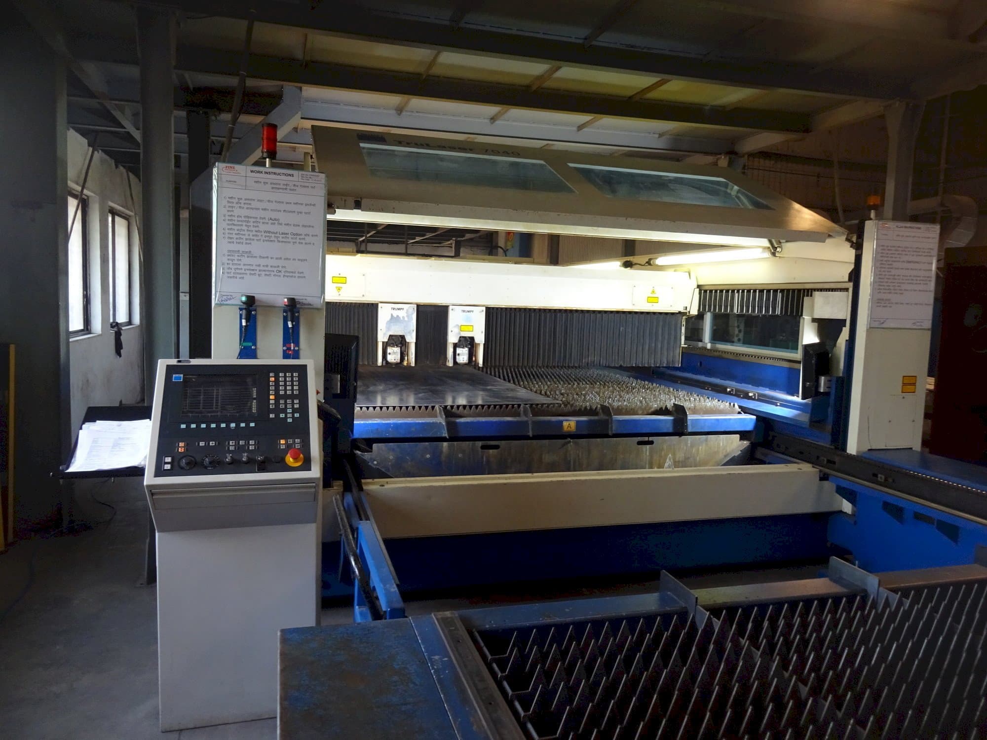Front view of Trumpf TruLaser 7040 machine