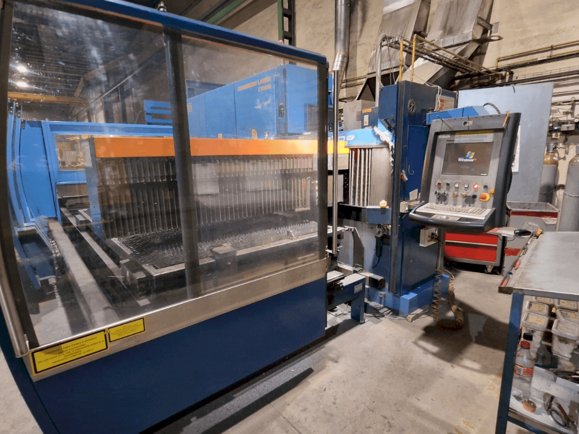 Front view of Prima Industrie PLATINO 1530  machine