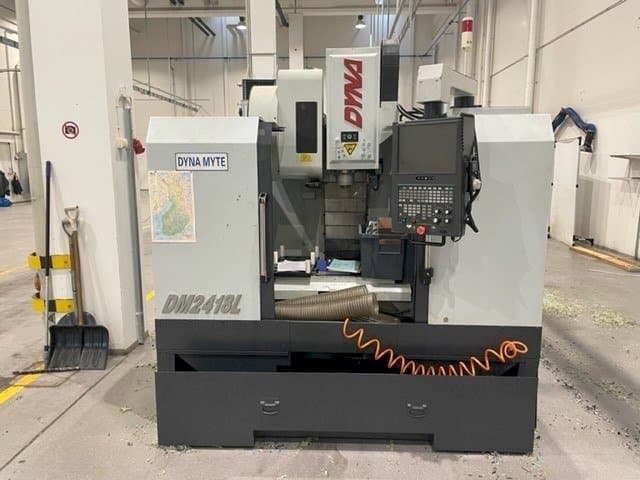 Front view of Dyna Myte DM 2418 L machine