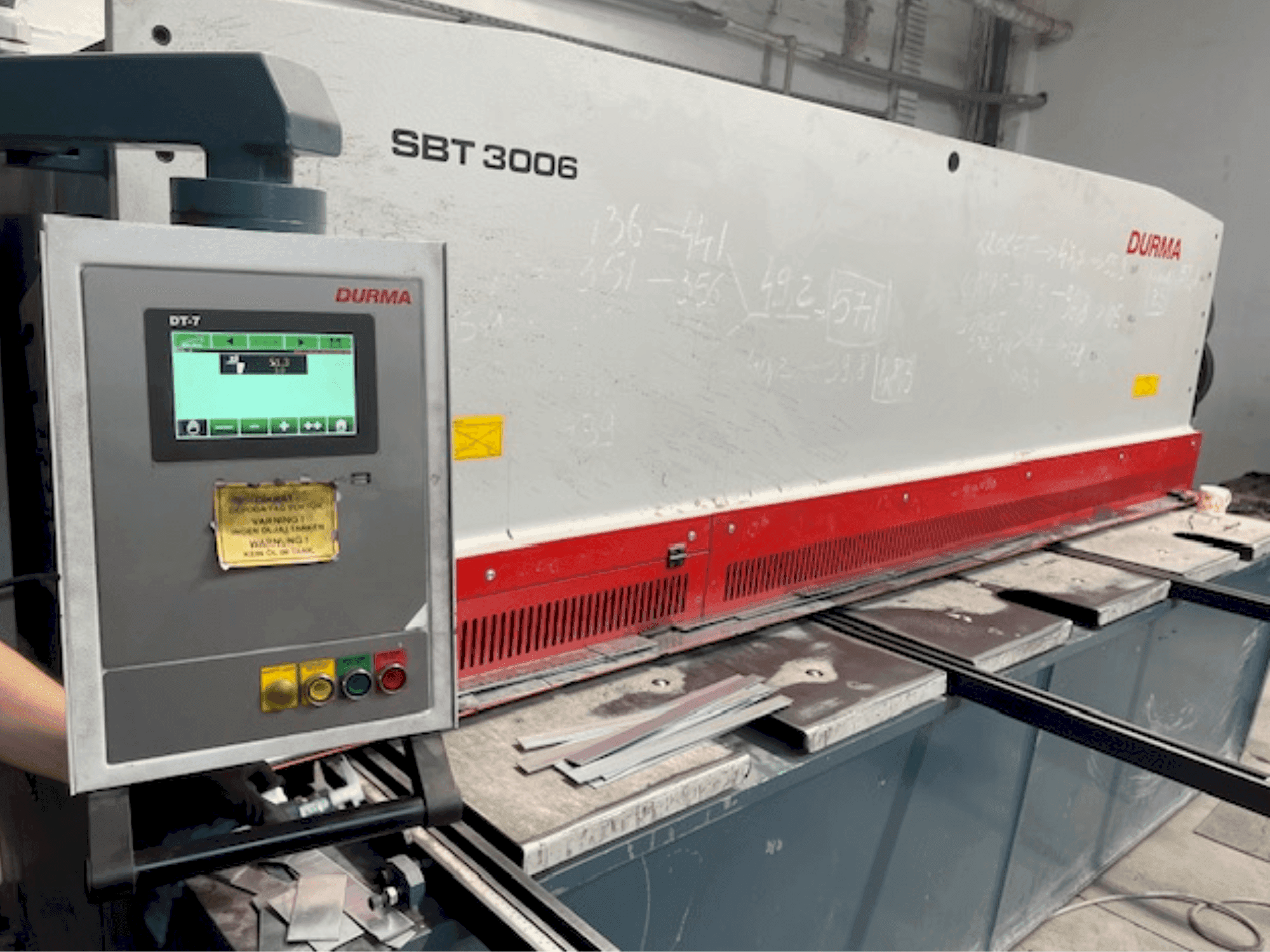 Front view of Durma SBT 3006 machine