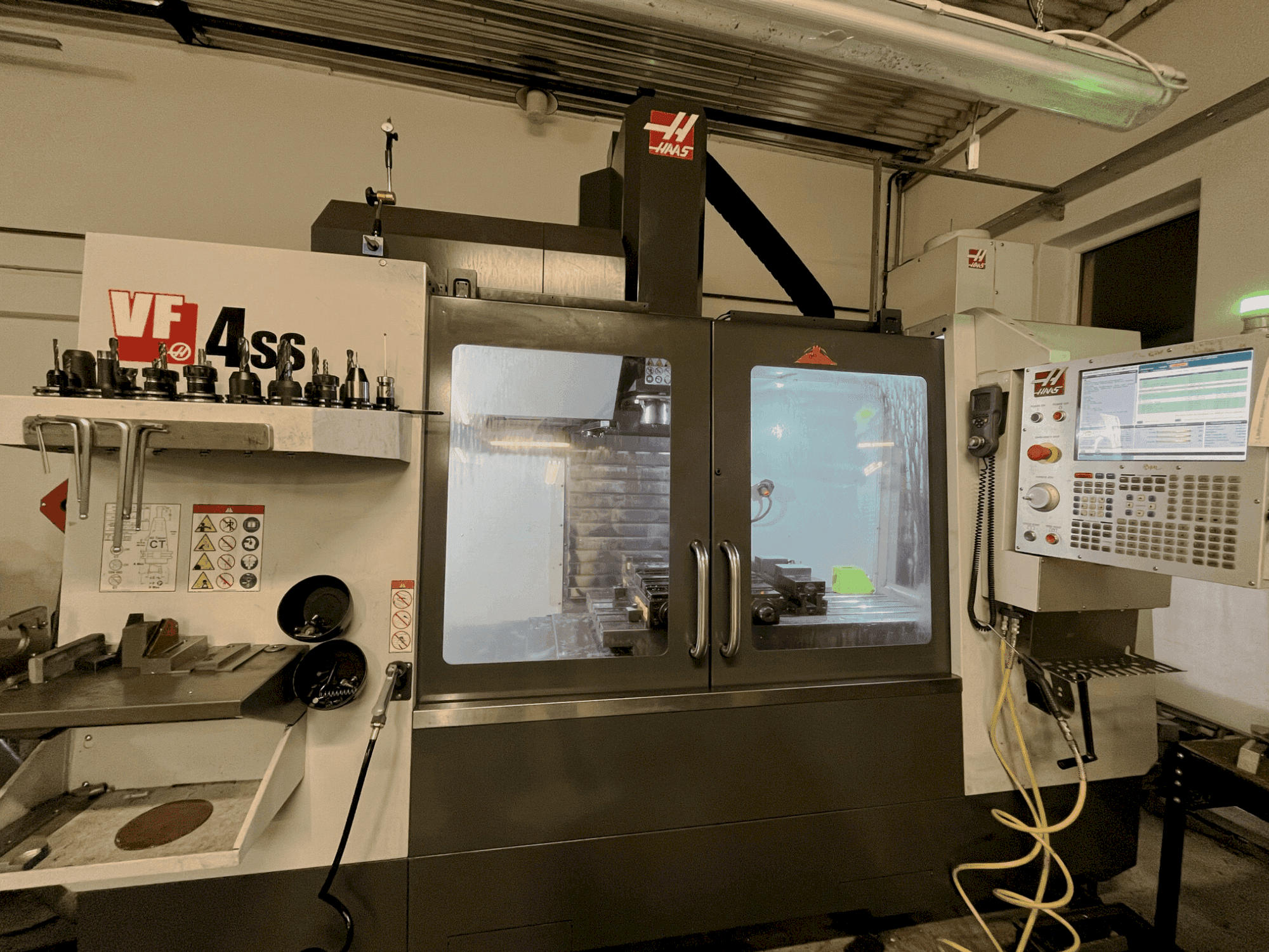 Front view of HAAS VF4-SS machine