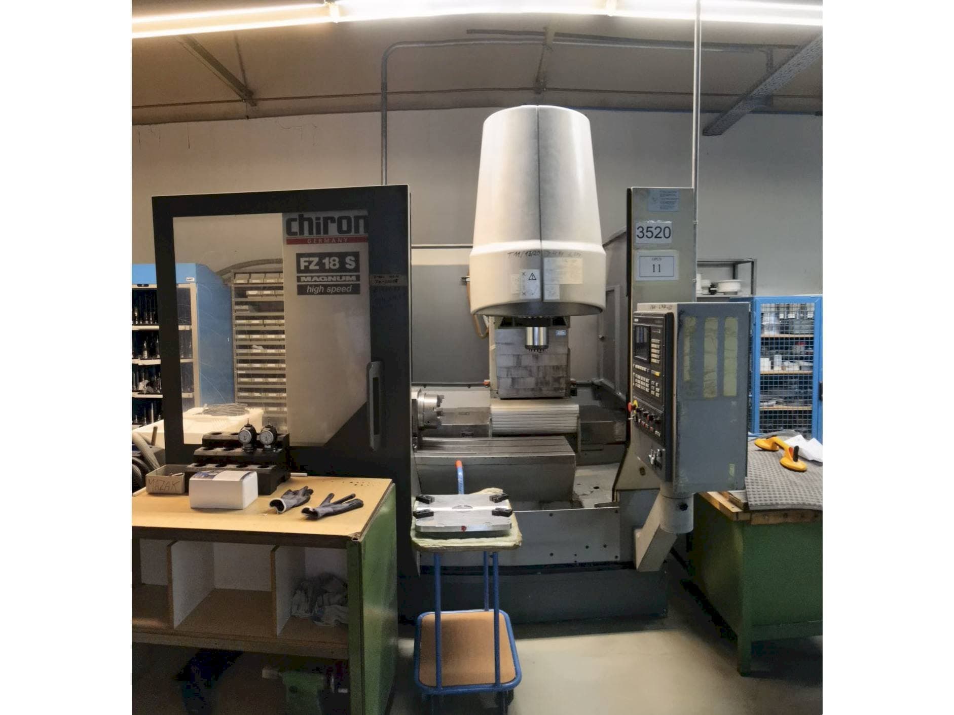 Front view of CHIRON FZ18  machine