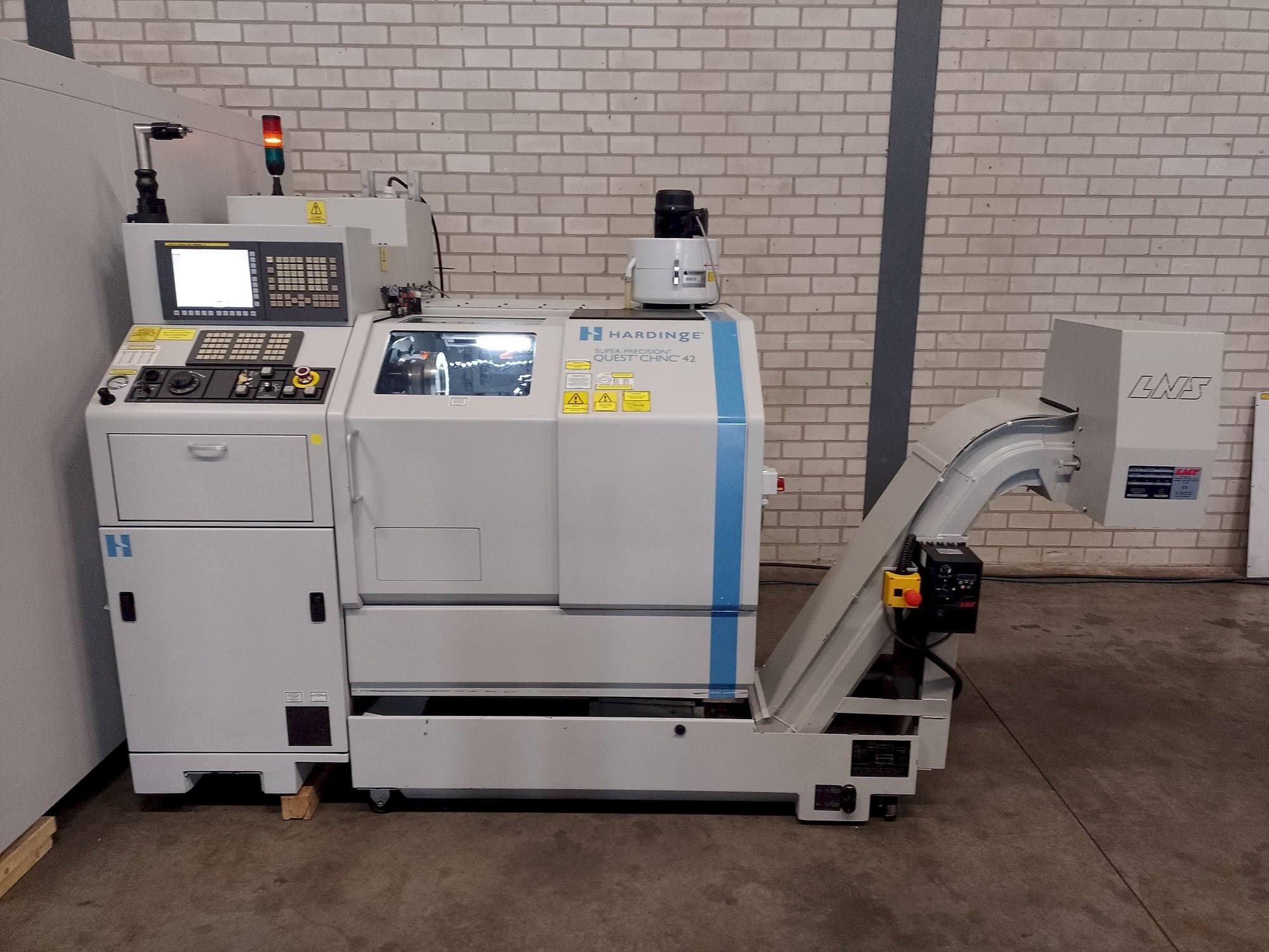 Front view of HARDINGE Quest chnc 42 machine