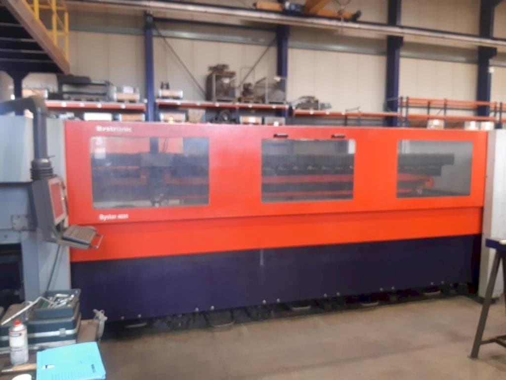 Front view of Bystronic Bystar 4020 machine