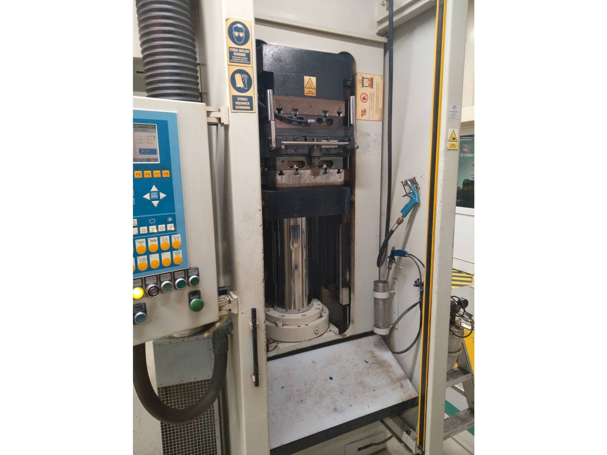 Left side view of LWB STEINL VRE 1100/1000 machine