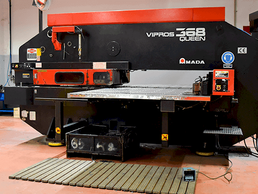 Front view of AMADA Vipros 368 Queen machine