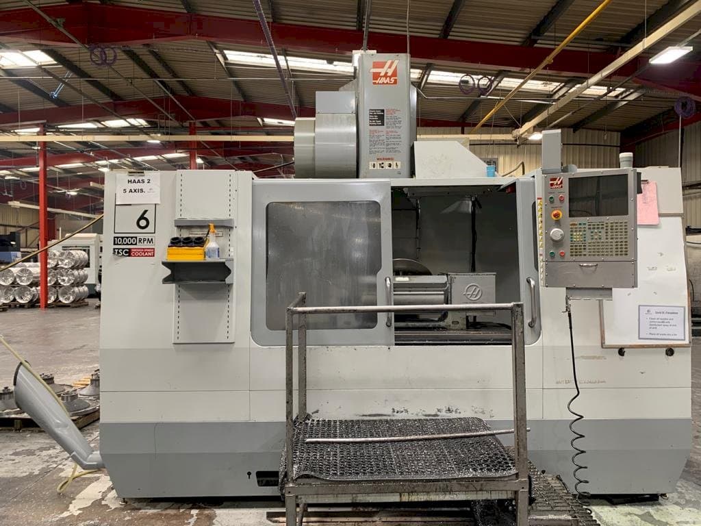 Front view of HAAS VF-6/40 machine