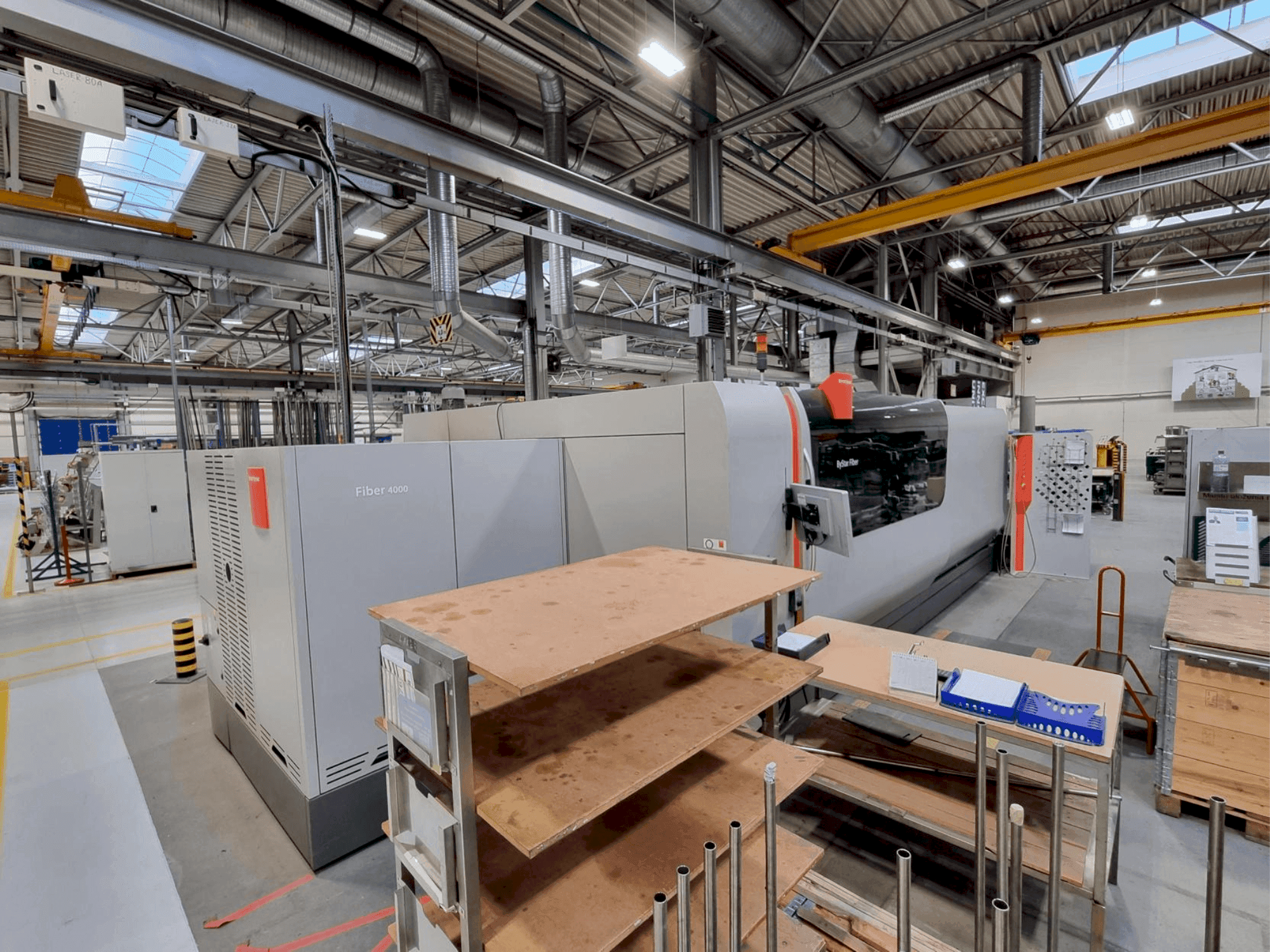 Front view of Bystronic ByStar Fiber 4020 (2017)  machine