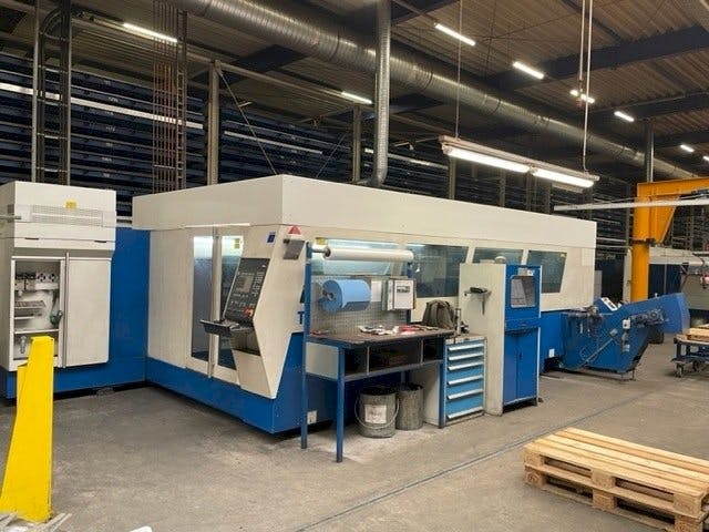 Front view of Trumpf TruLaser 5040 classic  machine