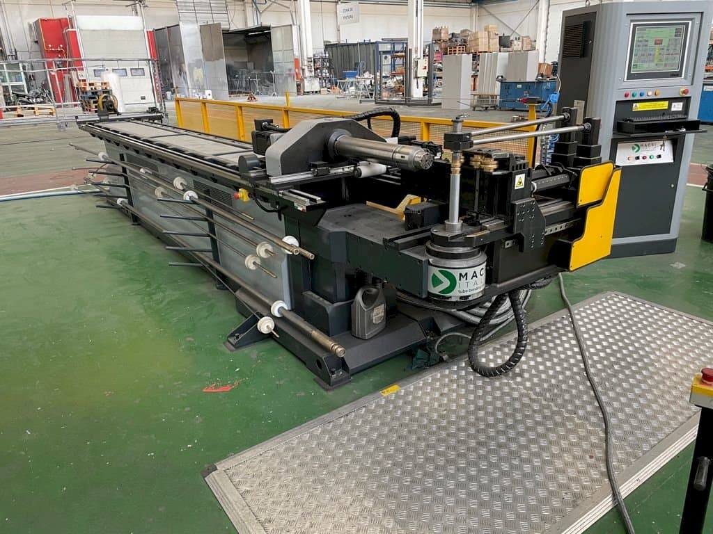 Front view of Macri Italia Provar 65 UD-6 machine