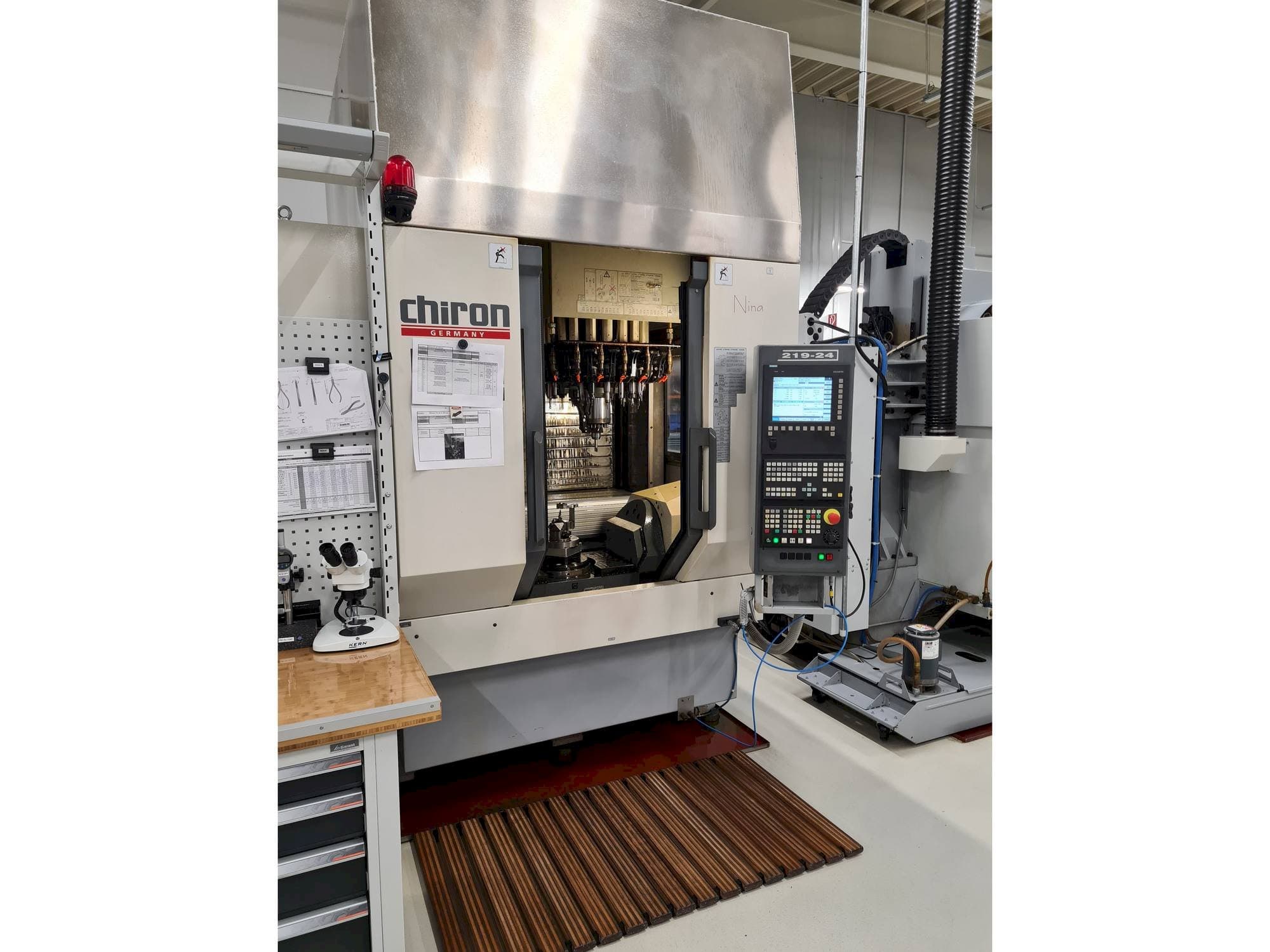 Front view of CHIRON FZ 15 S machine