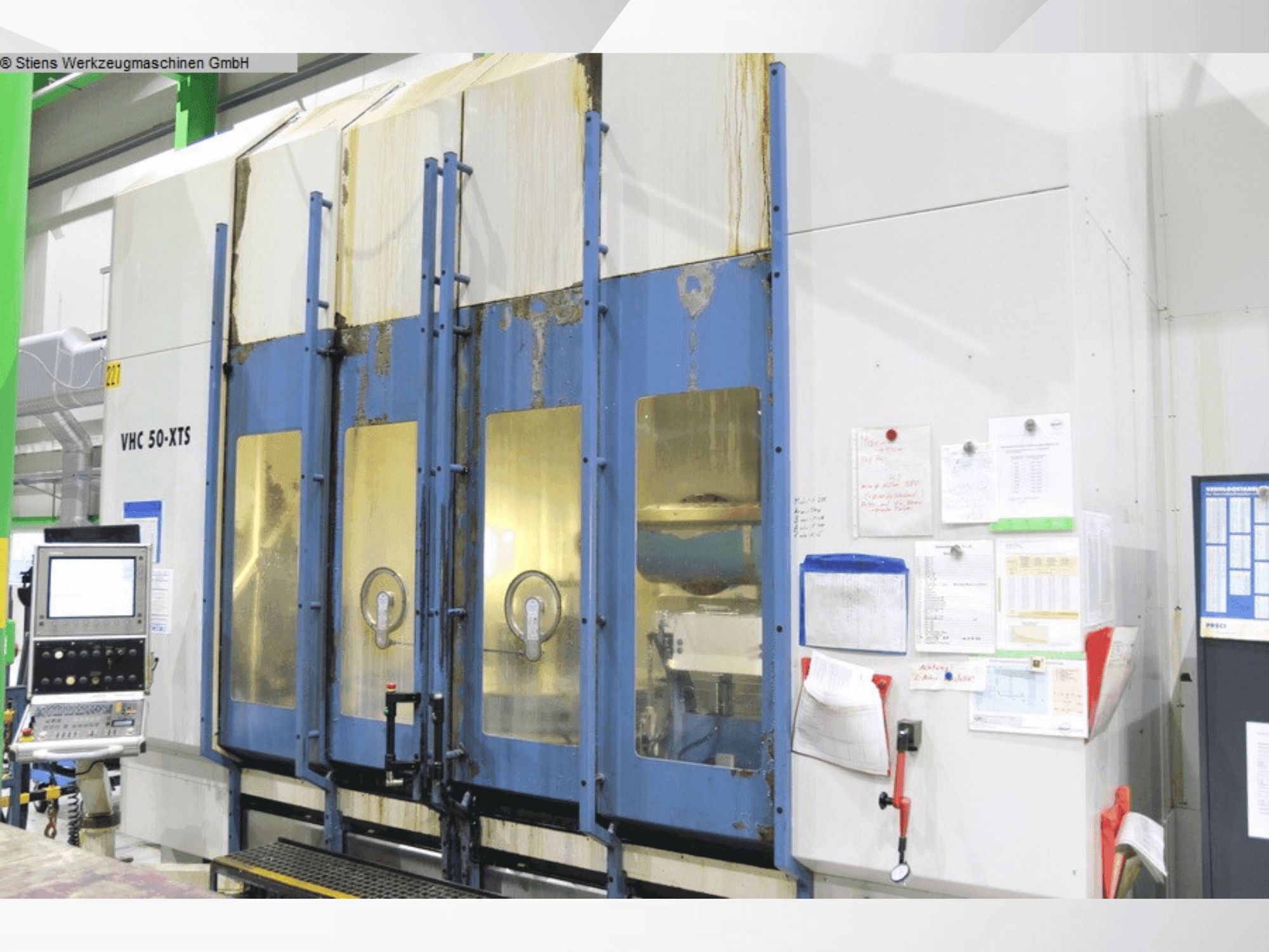 Front view of AXA VHC 50 - XTS 2000  machine