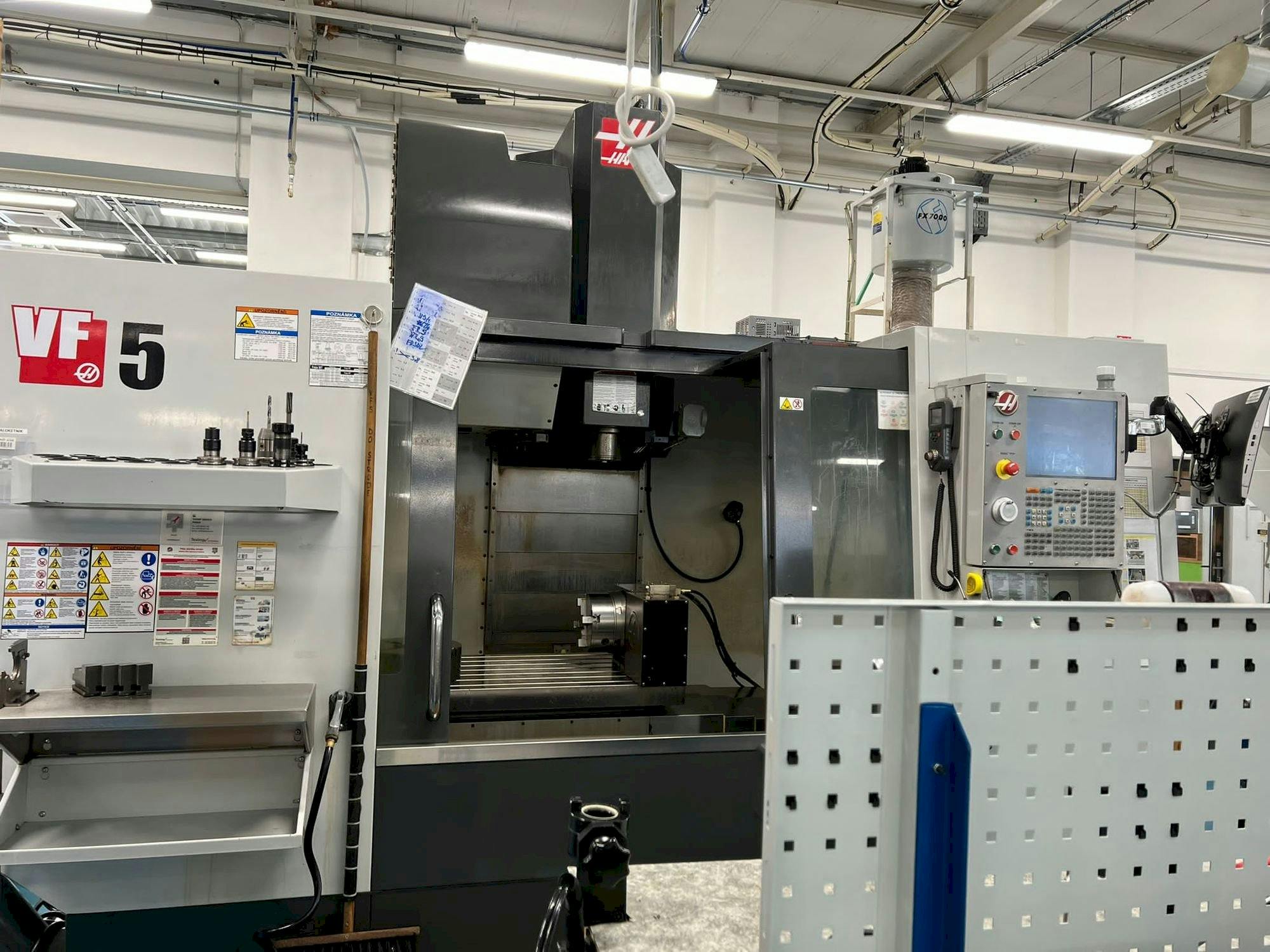 Front view of HAAS VF-5/40  machine