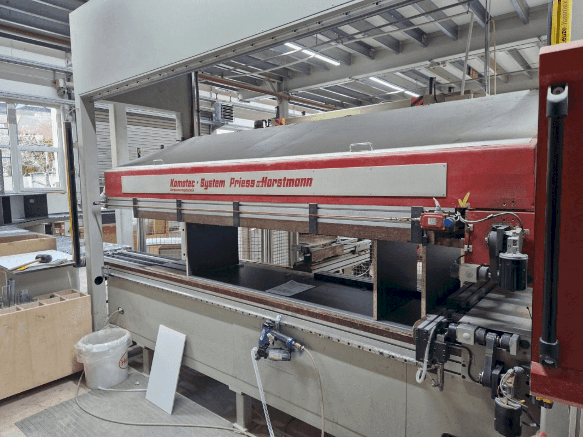 Front view of Priess & Horstmann PBA-52M  machine