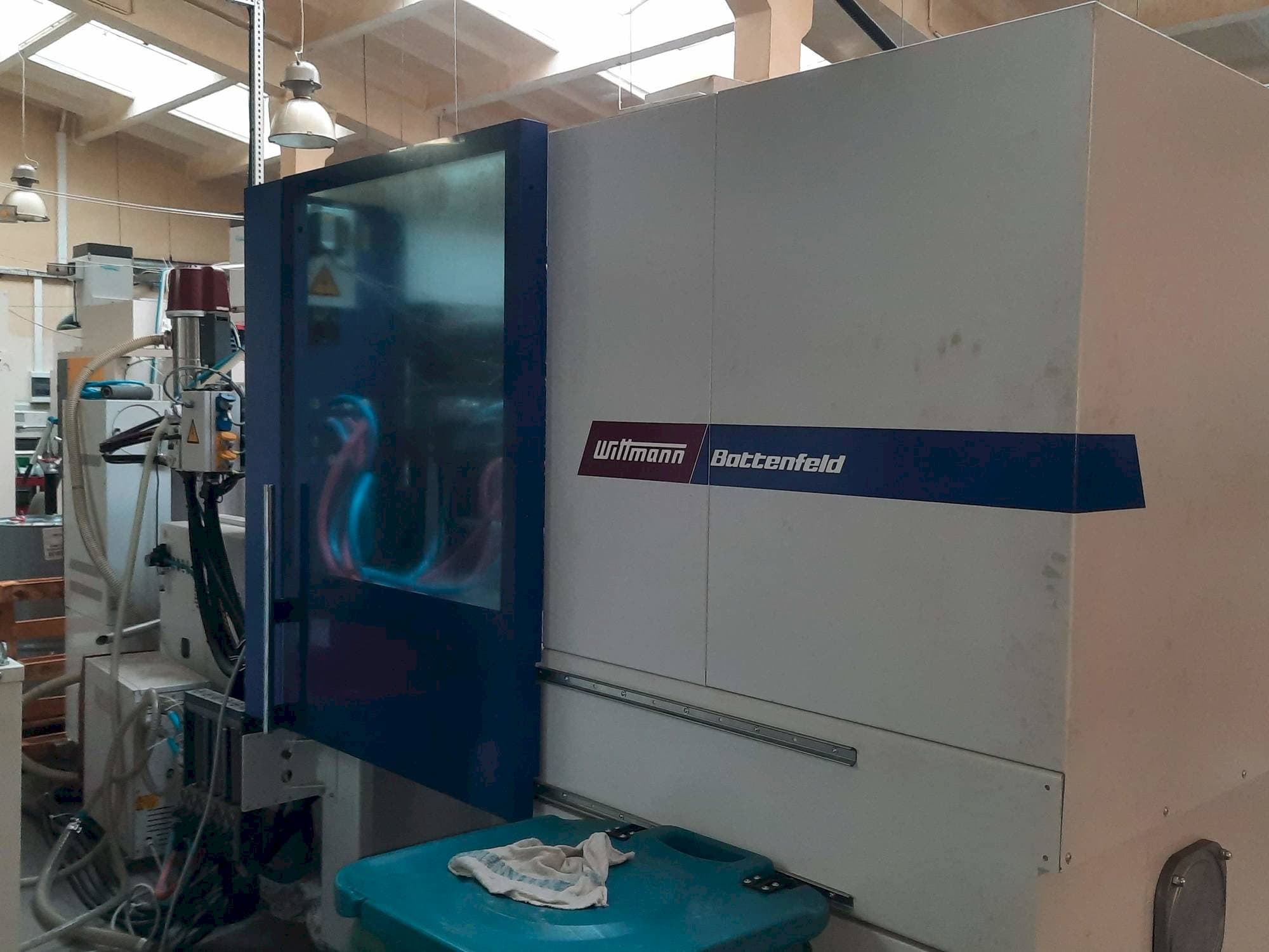 Front view of Battenfeld SmartPower 110/350  machine