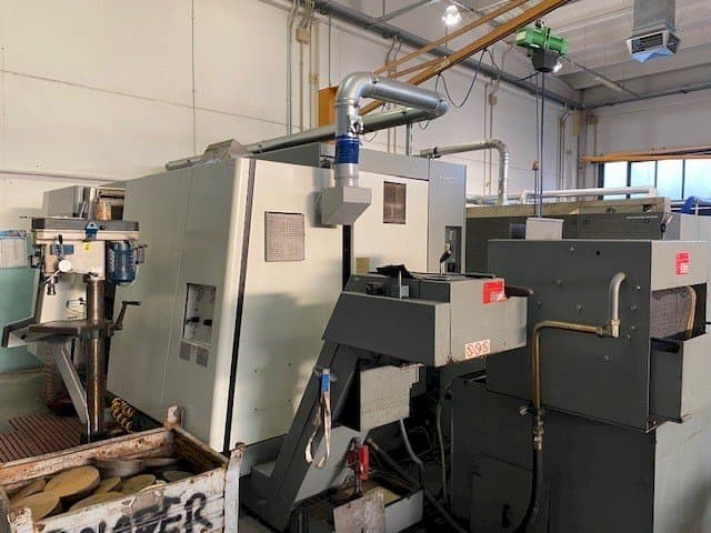 Front view of Gildemeister GMX200 machine