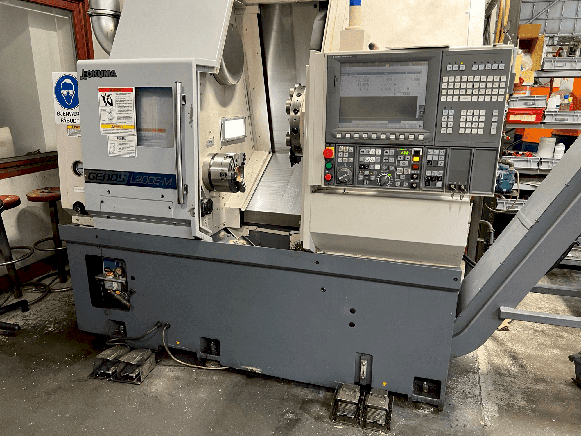 Front view of Okuma GENOS L200E MY machine