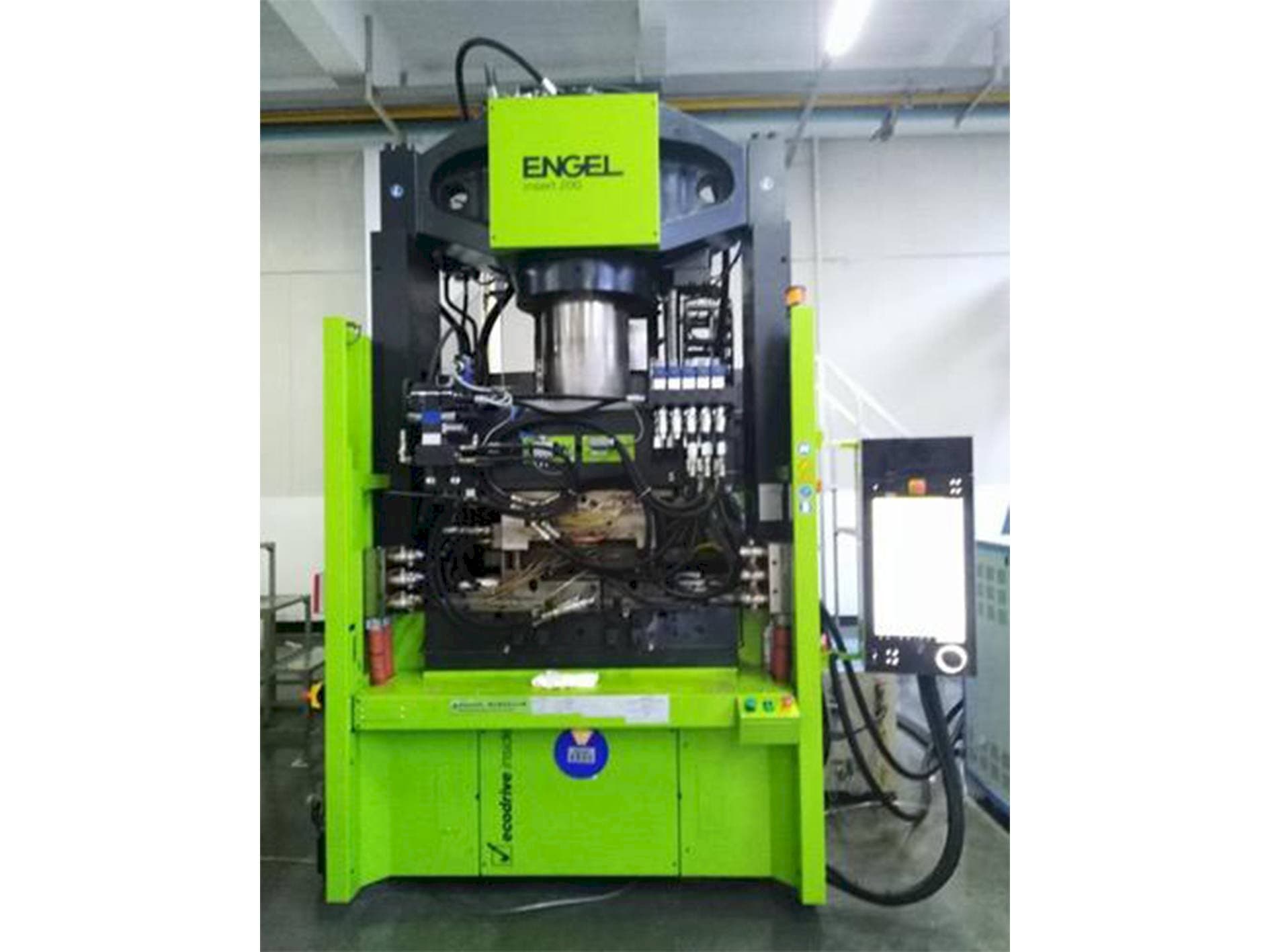 Front view of ENGEL insert 650H / 200 machine