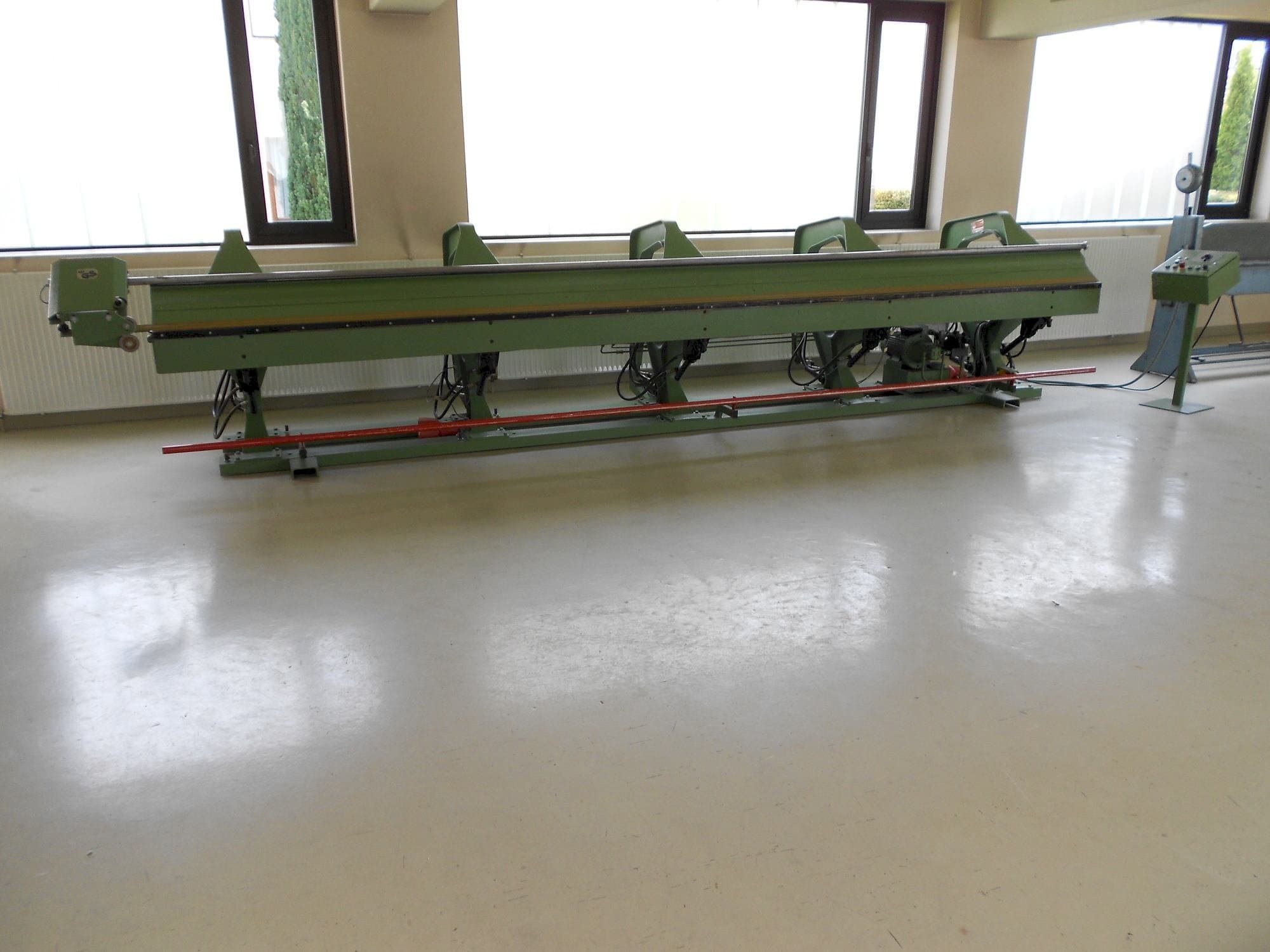 Front view of Biegmeister BMTH 6.125 machine