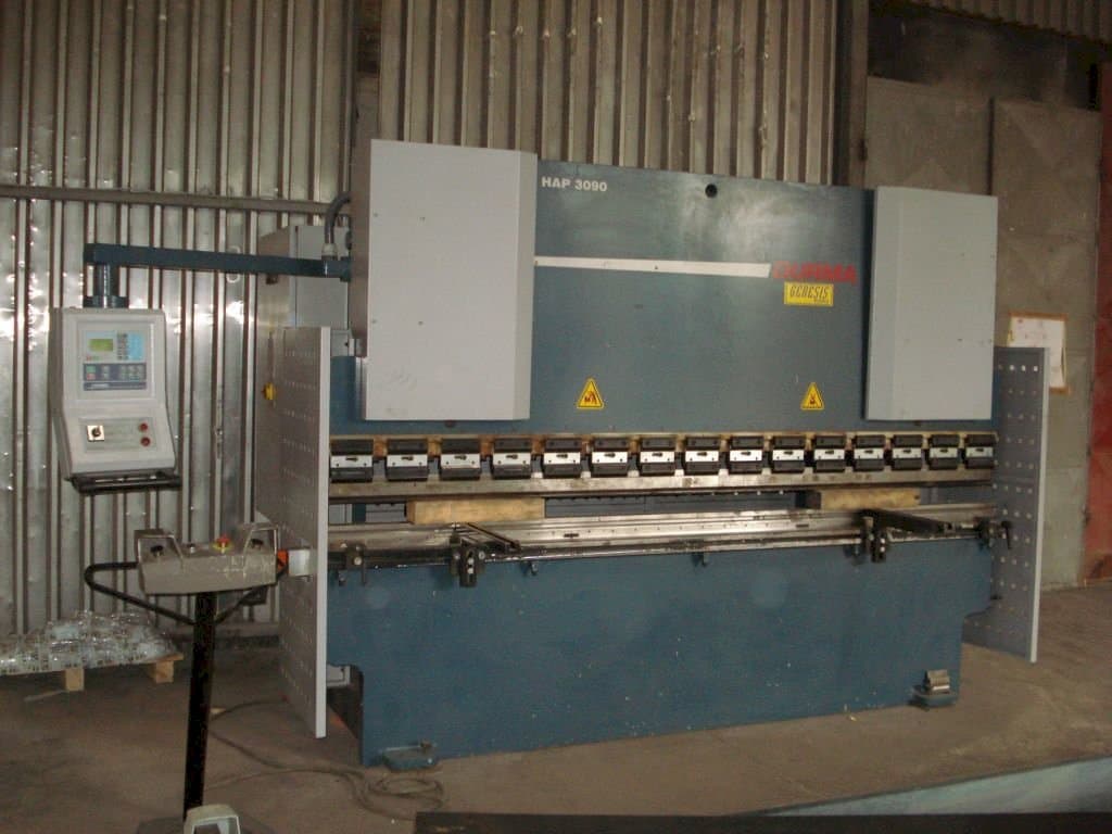 Front view of Durma HAP 3090 machine