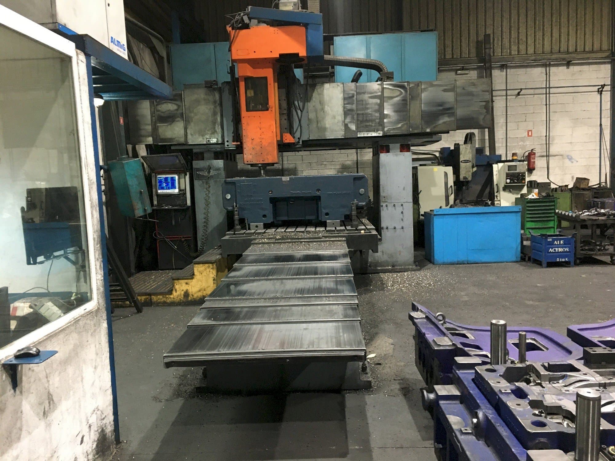 Front view of DYE FPF-2C-NC machine