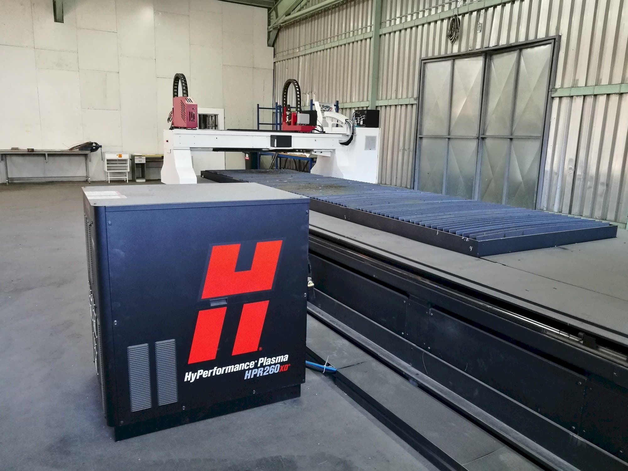 Front view of Baykal BPL-H 1506 machine