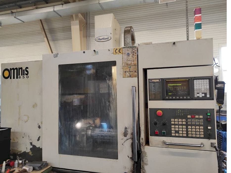 Front view of Hartford Omnis 850 machine