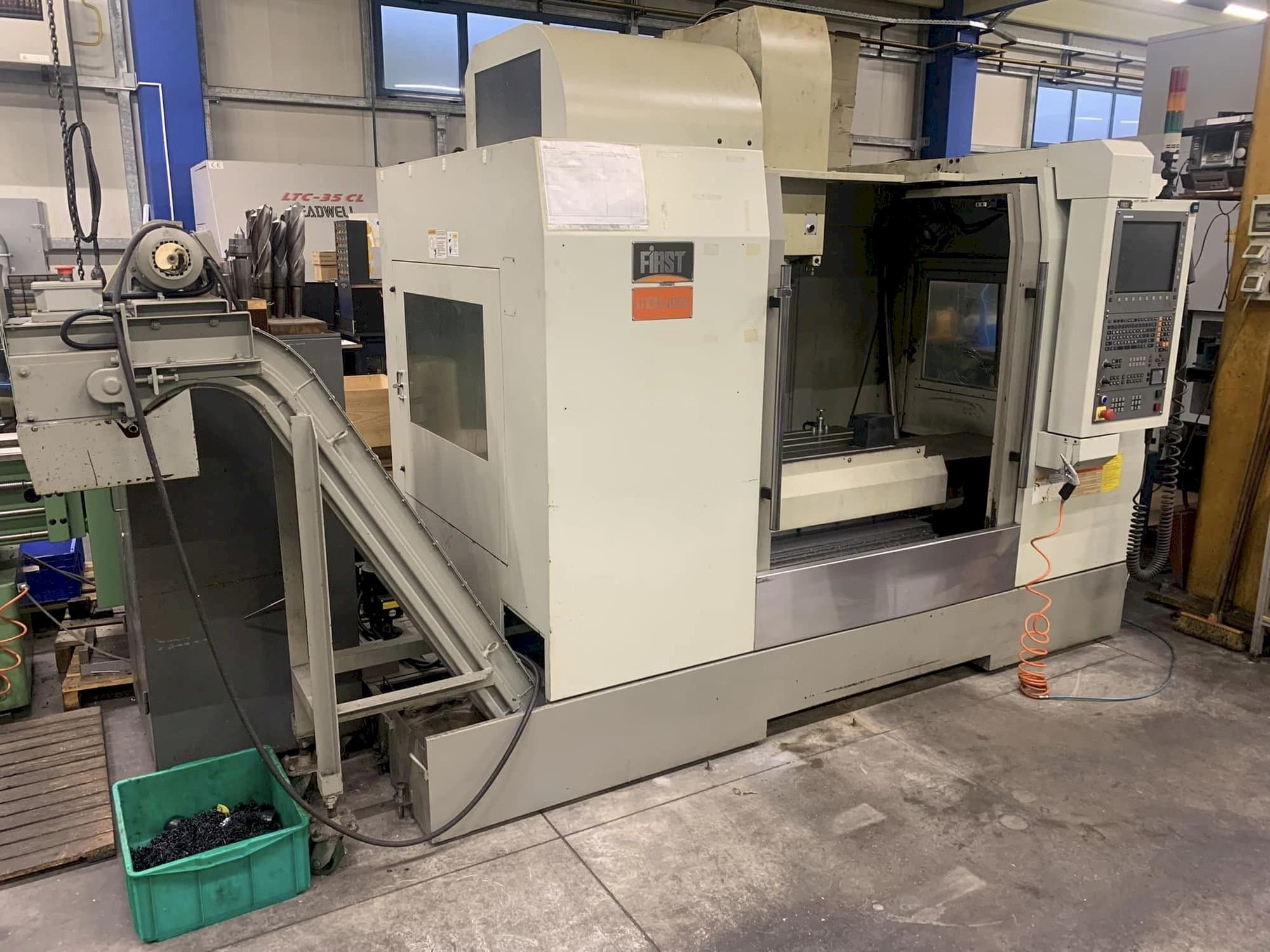 Front view of FIRST MCV 1000 machine