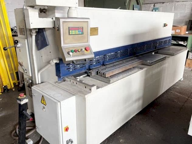 Front view of ALPA COF 3050mm x 4/6mm  machine