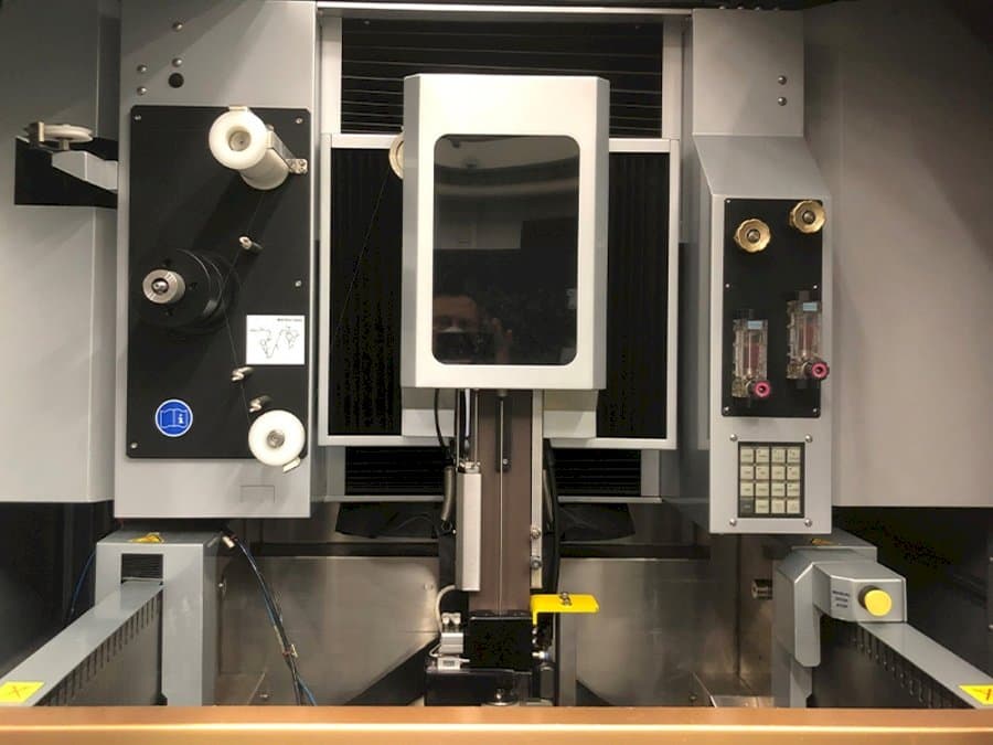 Front view of EROWA Robot Compact 80 machine