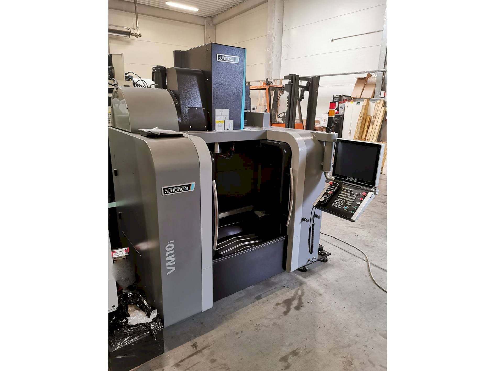 Front view of Hurco VM 10i machine