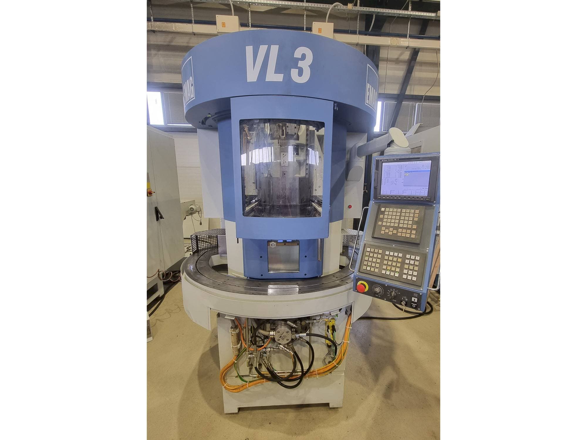 Front view of EMAG VL3 machine