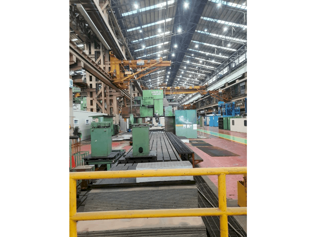 Front view of WALDRICH COBURG - machine