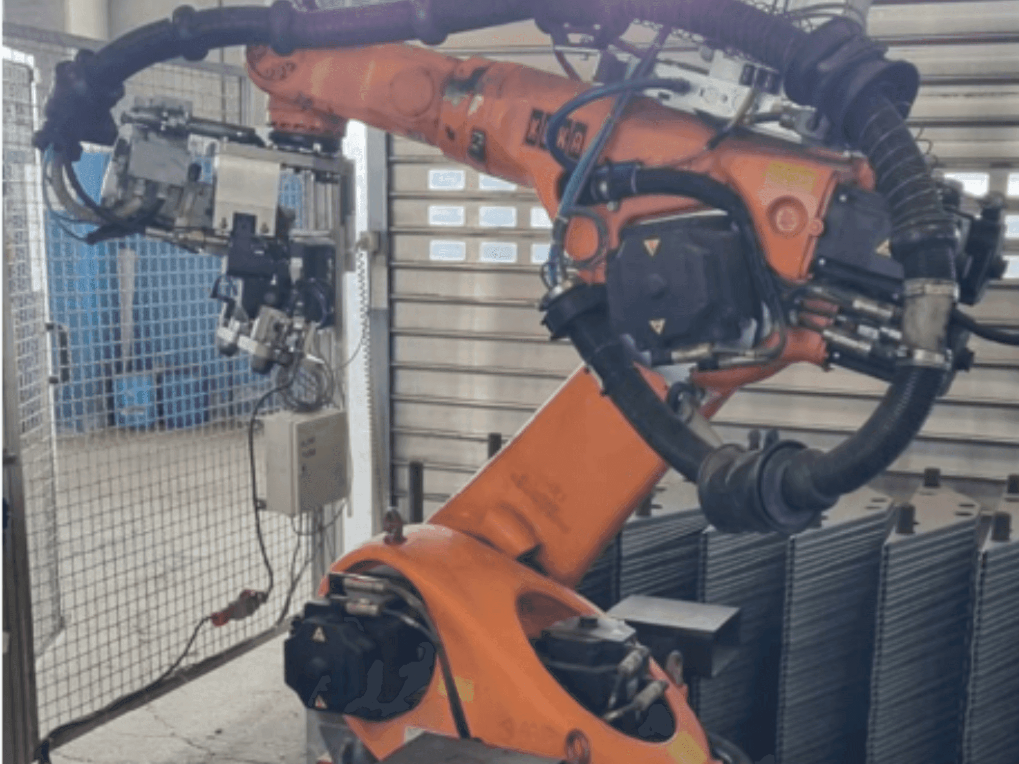 Front view of KUKA KR 60-3  machine