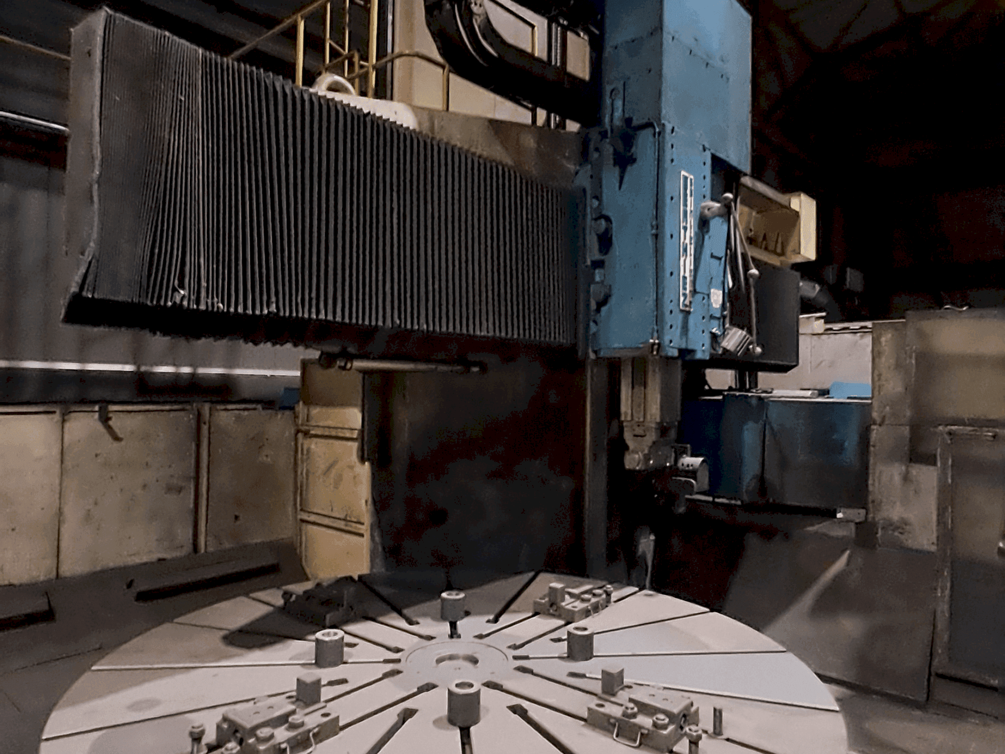 Front view of Berthiez TMM 200 (1980)  machine