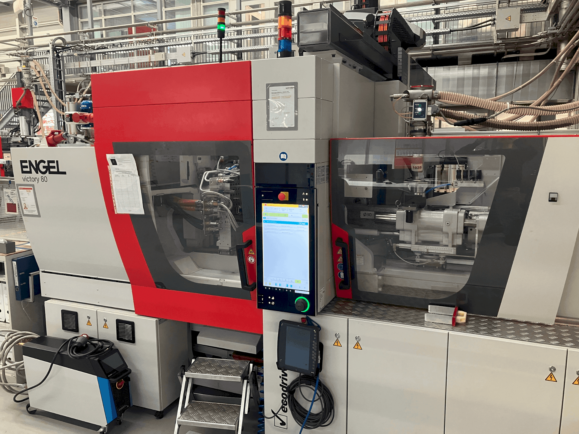 Front view of Engel victory 200/80 tech  machine