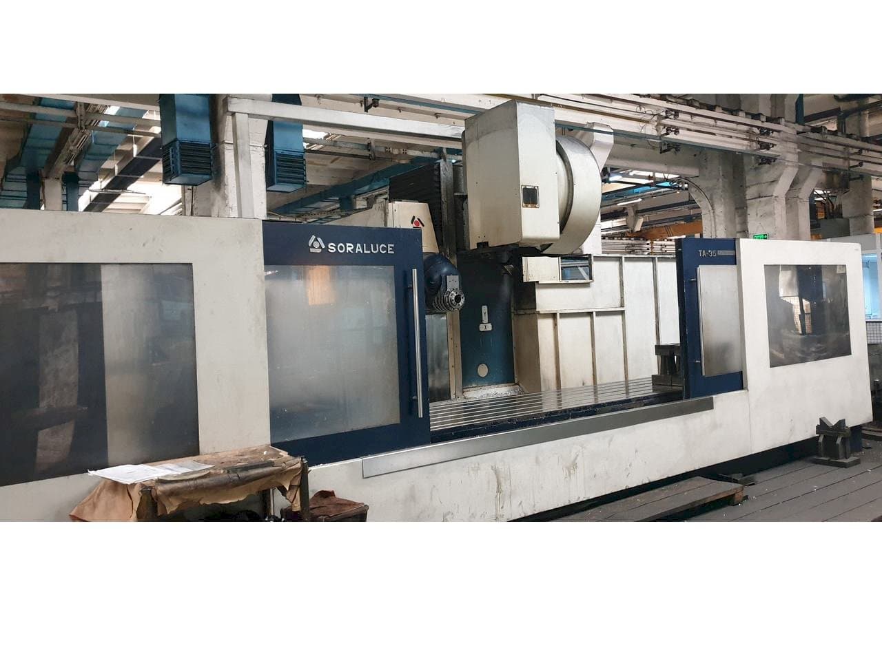 Front view of Soraluce TA 35 machine