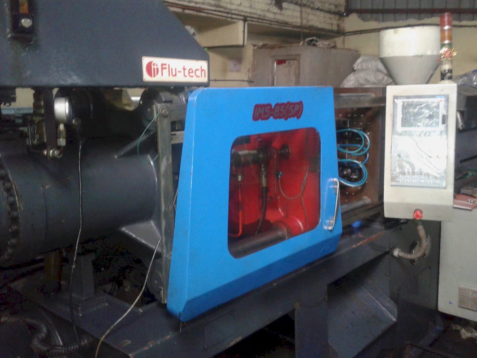Left view of Flu-tech IMS 85 Machine