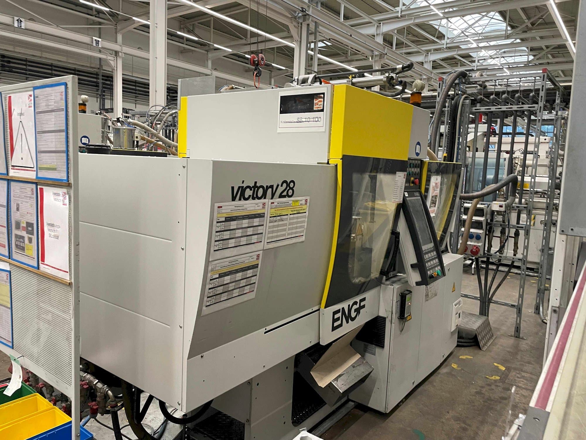 Front view of Engel Victory 200/28 machine