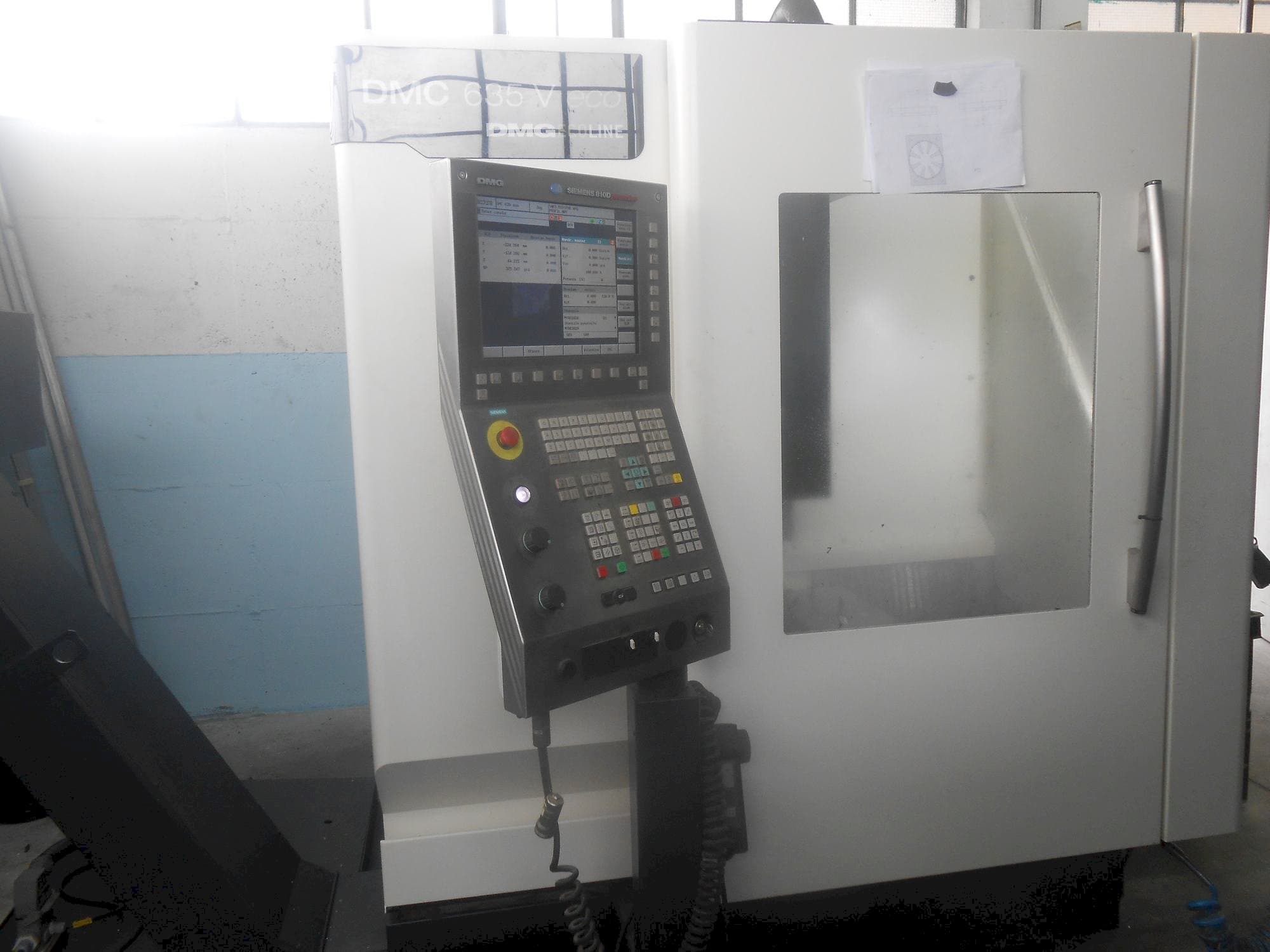 Front view of DECKEL MAHO DMC 635V machine