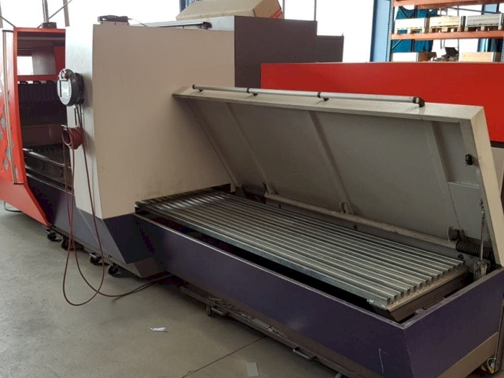 Front view of Bystronic Byvention 3015 machine