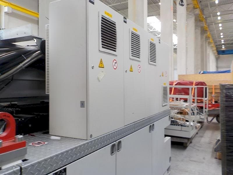 Front view of Krauss Maffei 1600/6100 MX machine