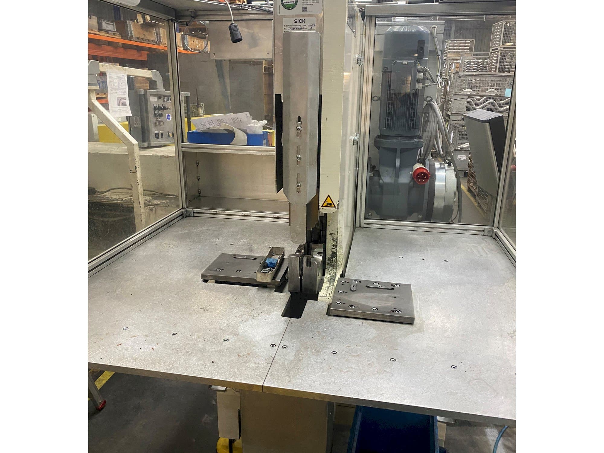 Front view of Schmidt und Remmert EMT80-2-F01 machine