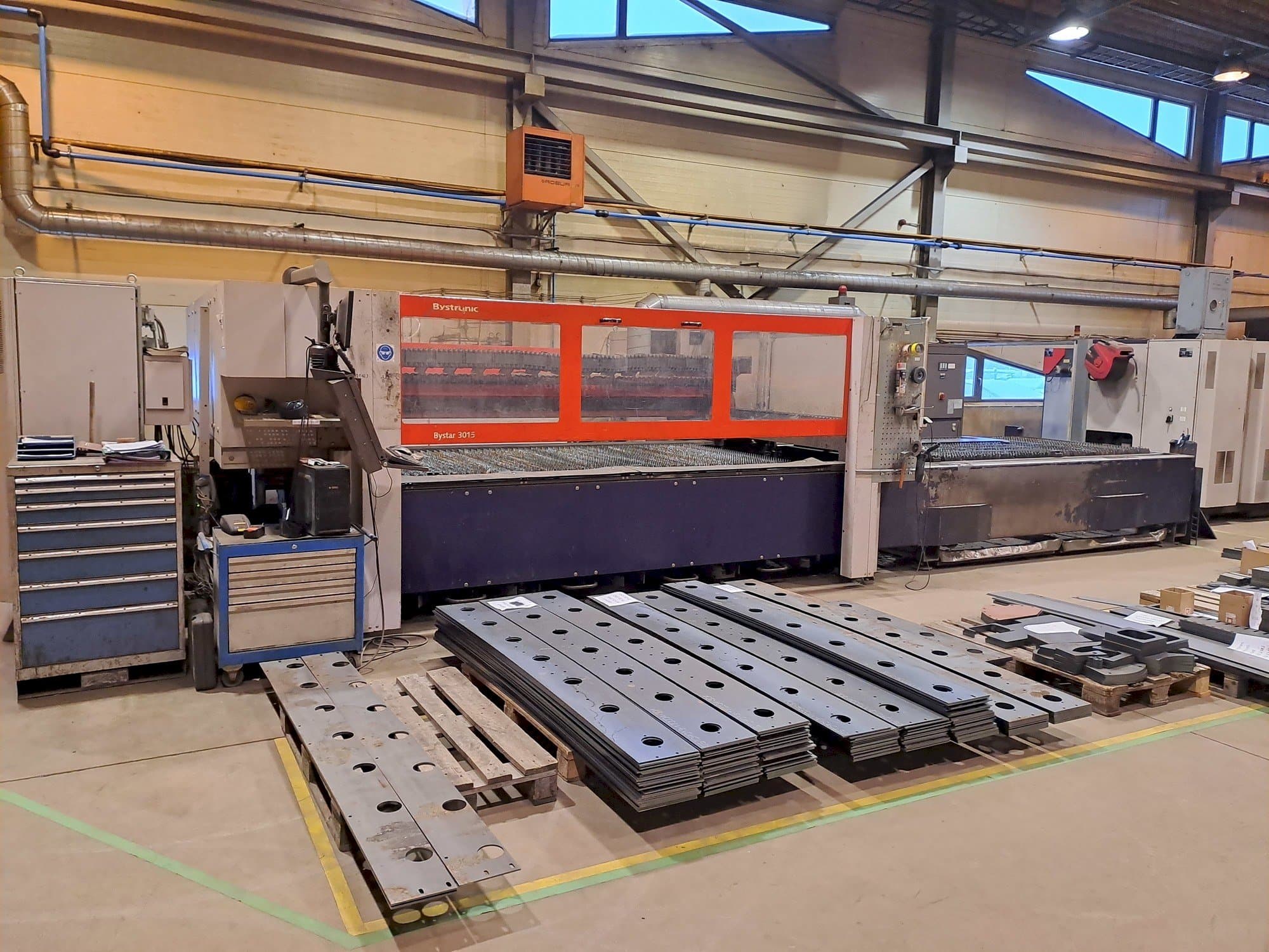 Front view of Bystronic Bystar 3015 machine